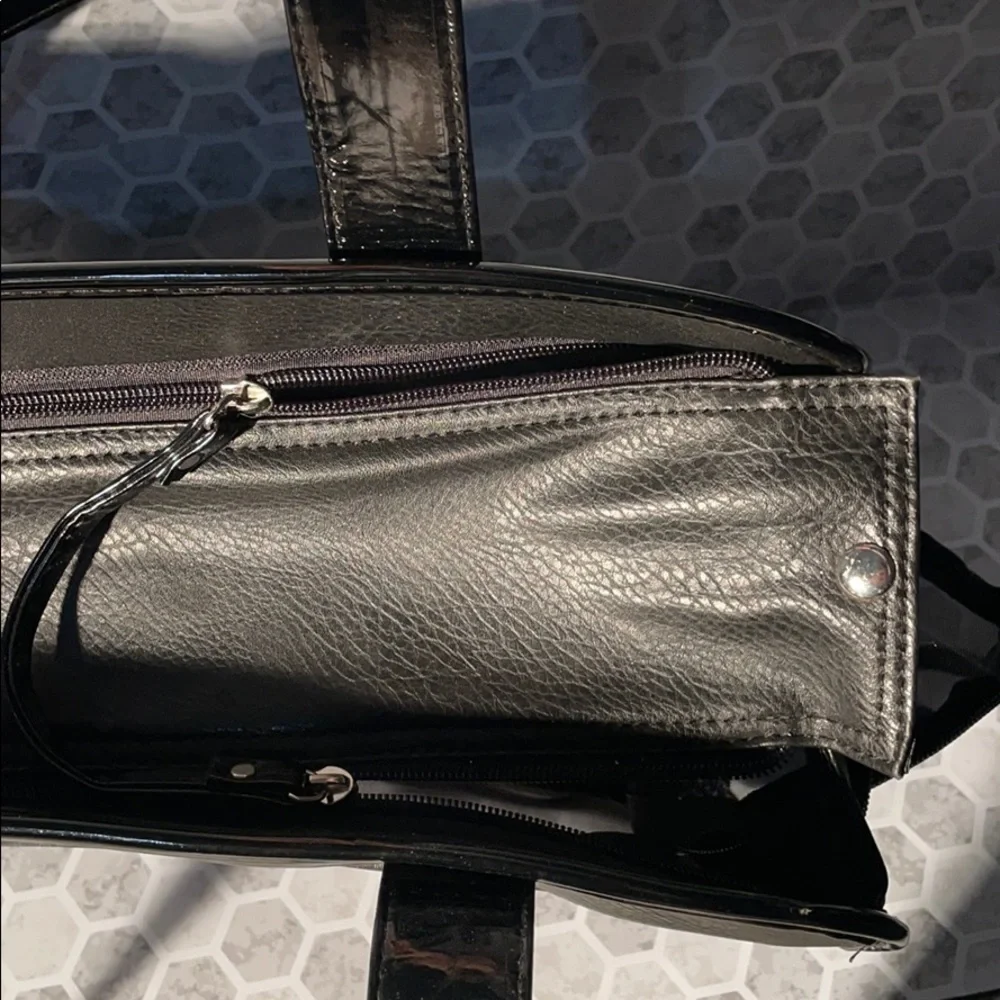 Black PetCarrying Bag/purse - 16”x10”x6.5” new